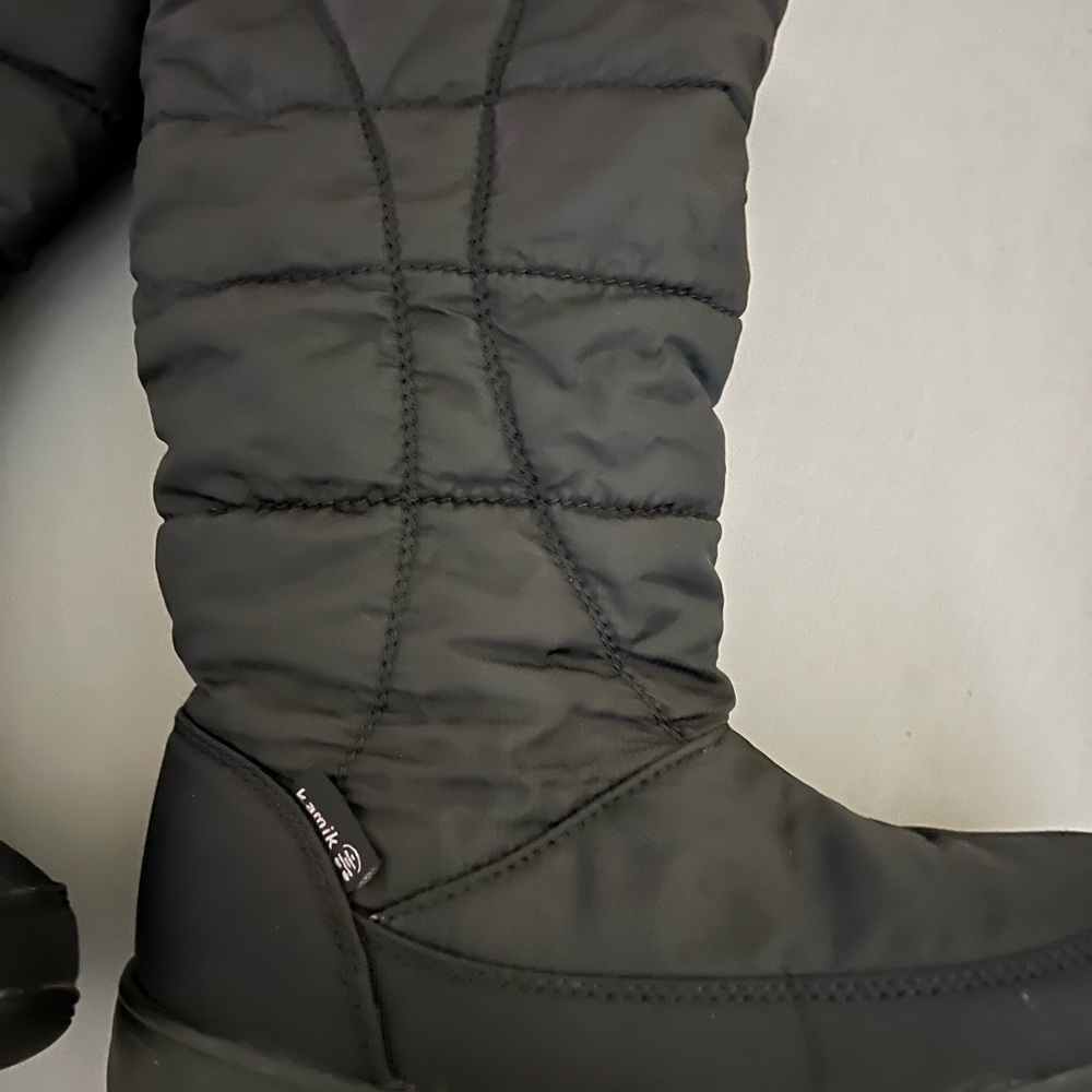 Kamika Waterproof Women's Black Winter Boots, Size 6.